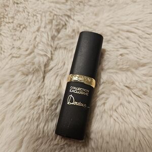 L'Oreal Paris Collection Exclusive Lipstick